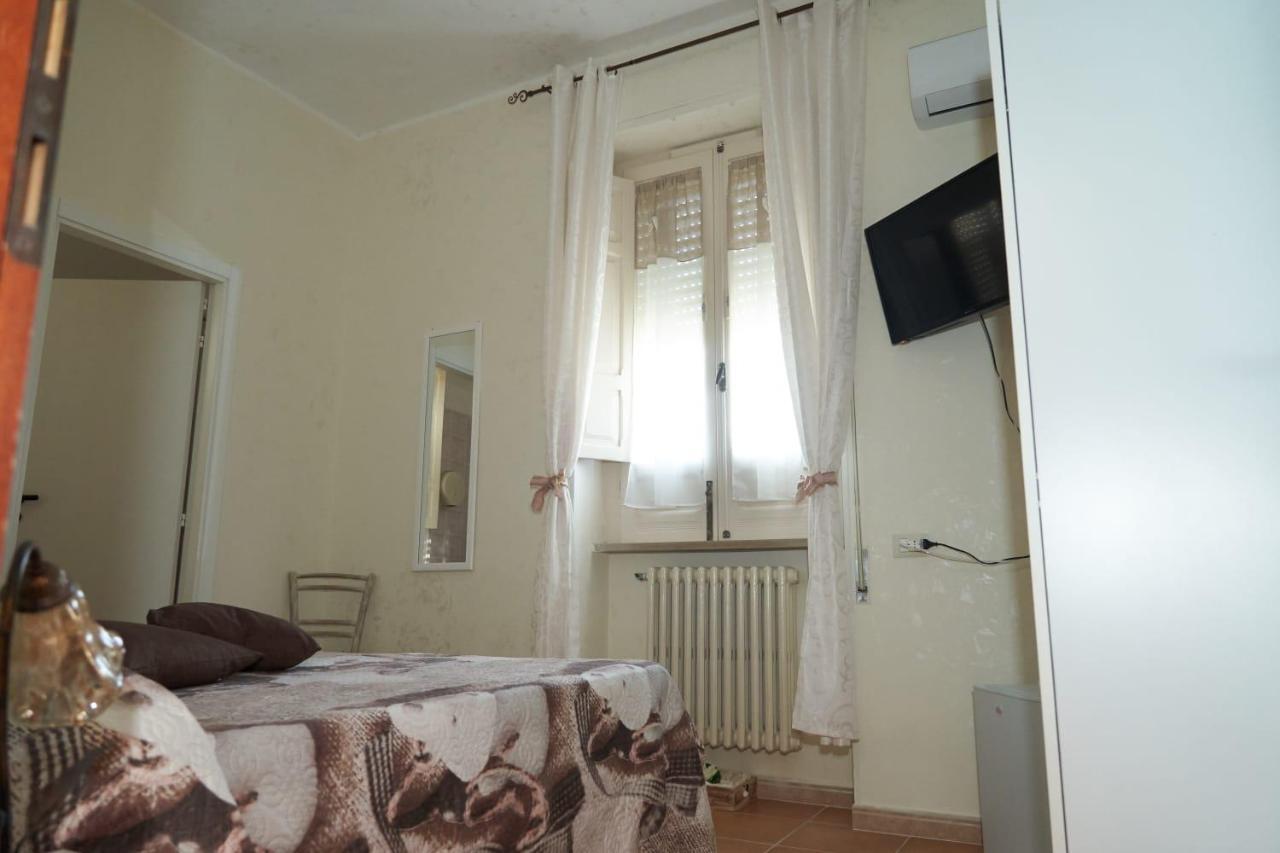 Le Stanze Di Ricci - Affittacamere Low Cost Lesina Exteriör bild