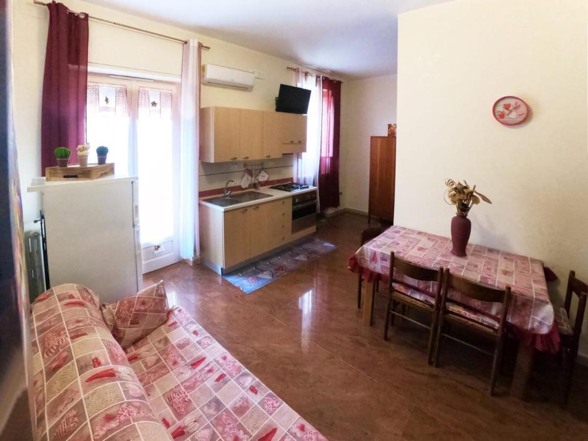 Le Stanze Di Ricci - Affittacamere Low Cost Lesina Exteriör bild