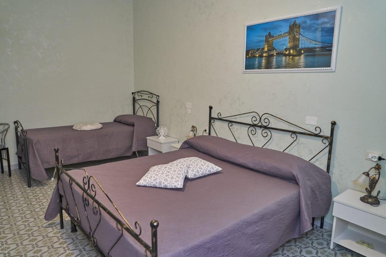Le Stanze Di Ricci - Affittacamere Low Cost Lesina Exteriör bild