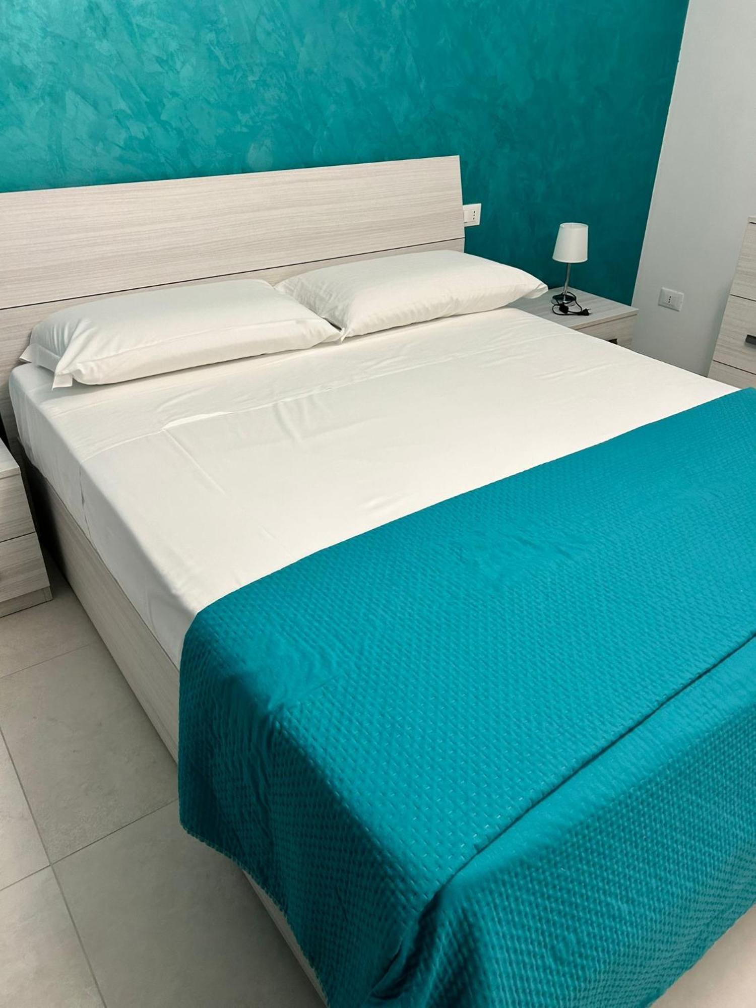 Le Stanze Di Ricci - Affittacamere Low Cost Lesina Exteriör bild